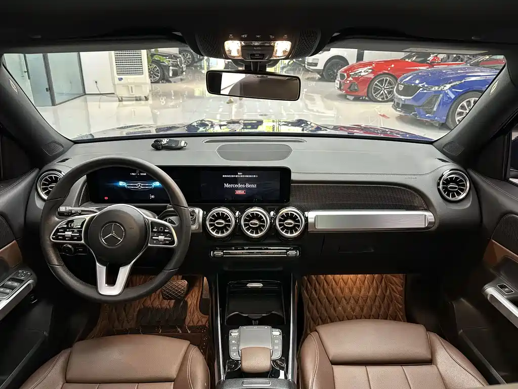 Mercedes-Benz GLB 2021