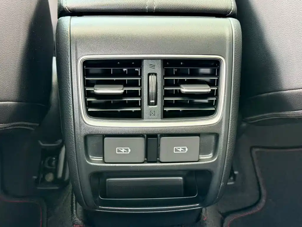 Honda Accord 2023 — фото 18