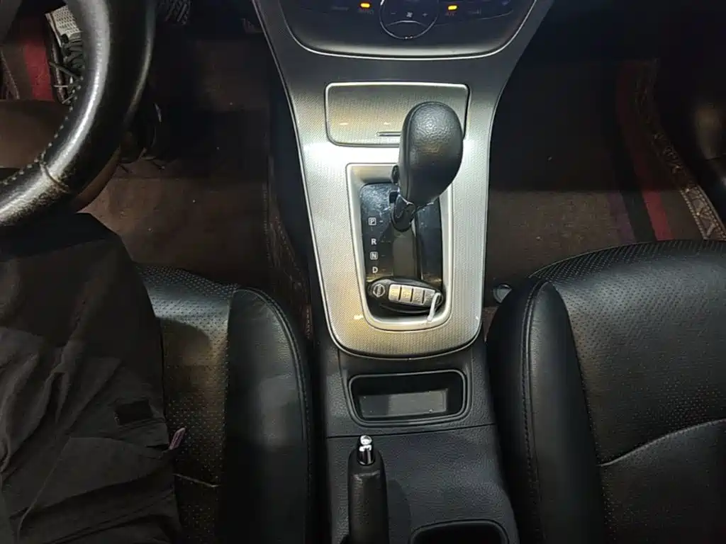 Nissan Sylphy 2015 — фото 14