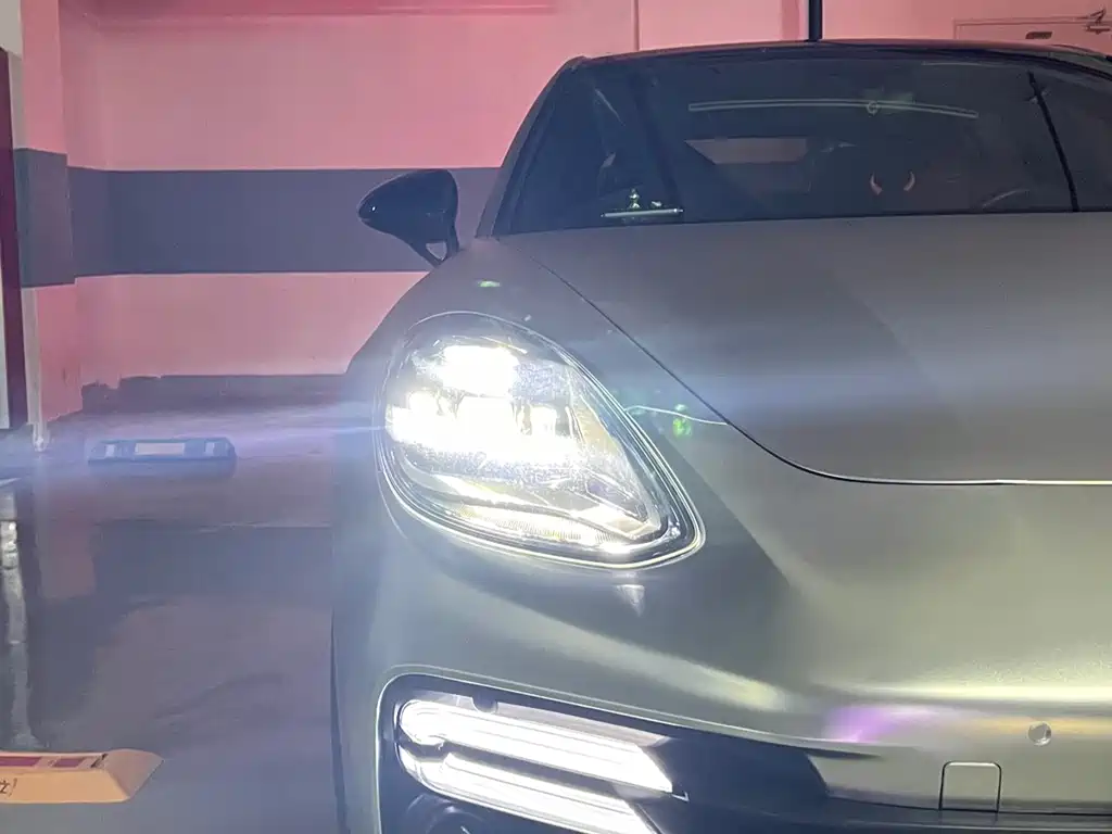 Porsche Panamera 2017 — фото 2