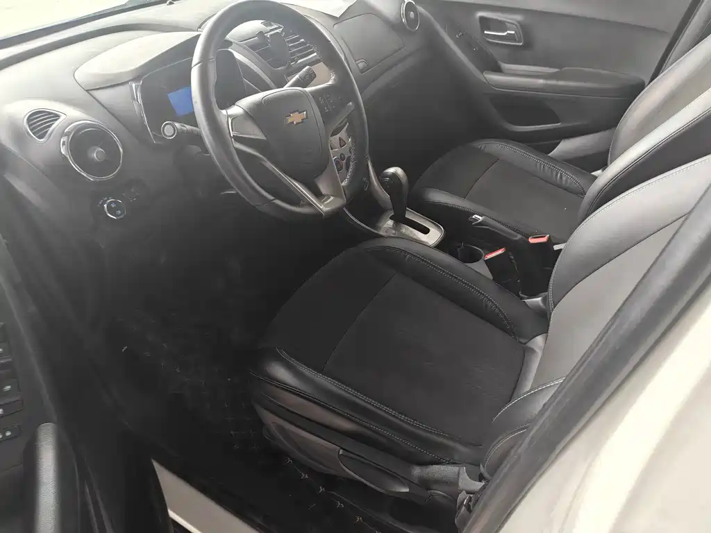 Chevrolet Trax 2015 — фото 6
