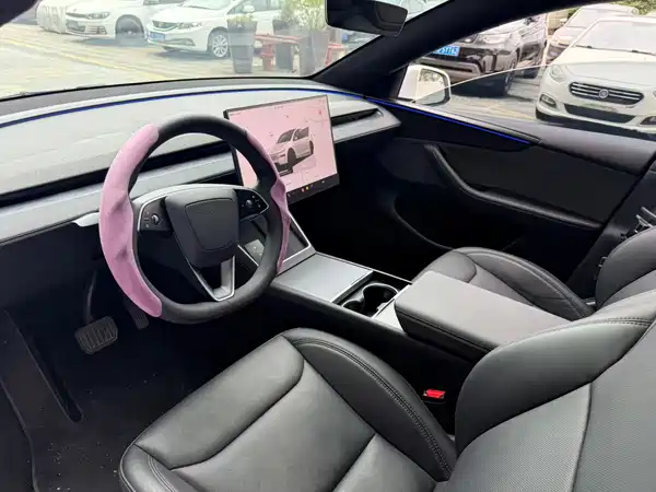 Tesla Model Y 2026