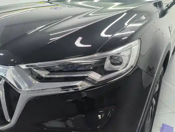 Hongqi HS5 2022