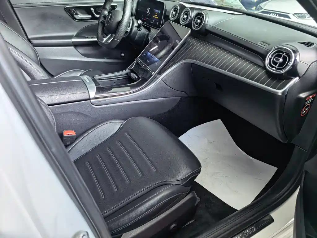 Mercedes-Benz C-Class 2022 — фото 8