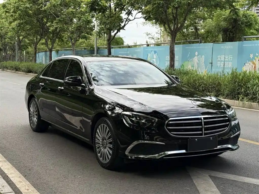 Mercedes-Benz E-Class 2022 — фото 2