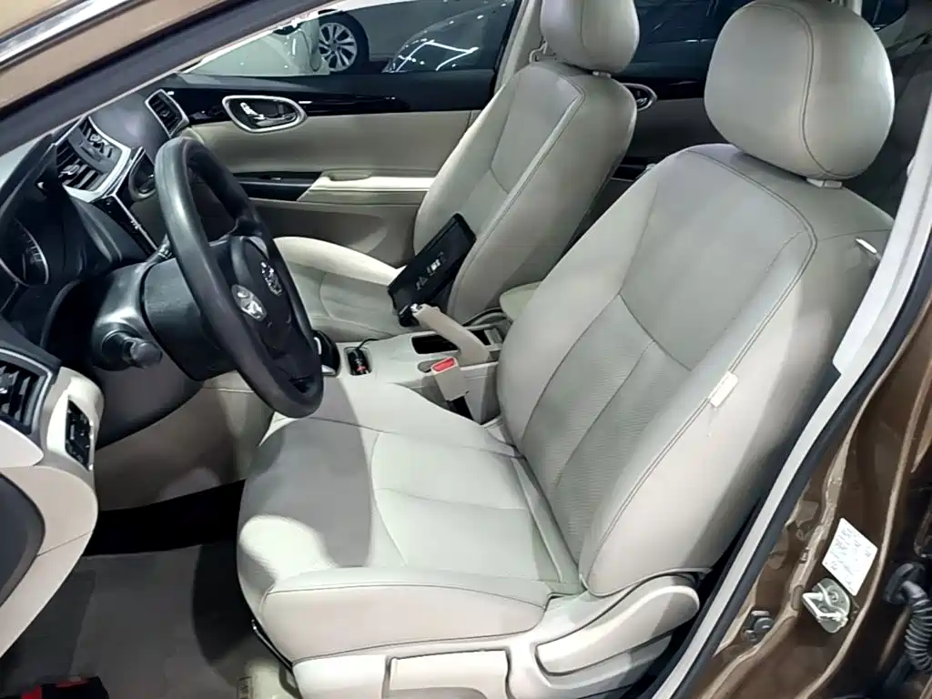 Nissan Sylphy 2017 — фото 15