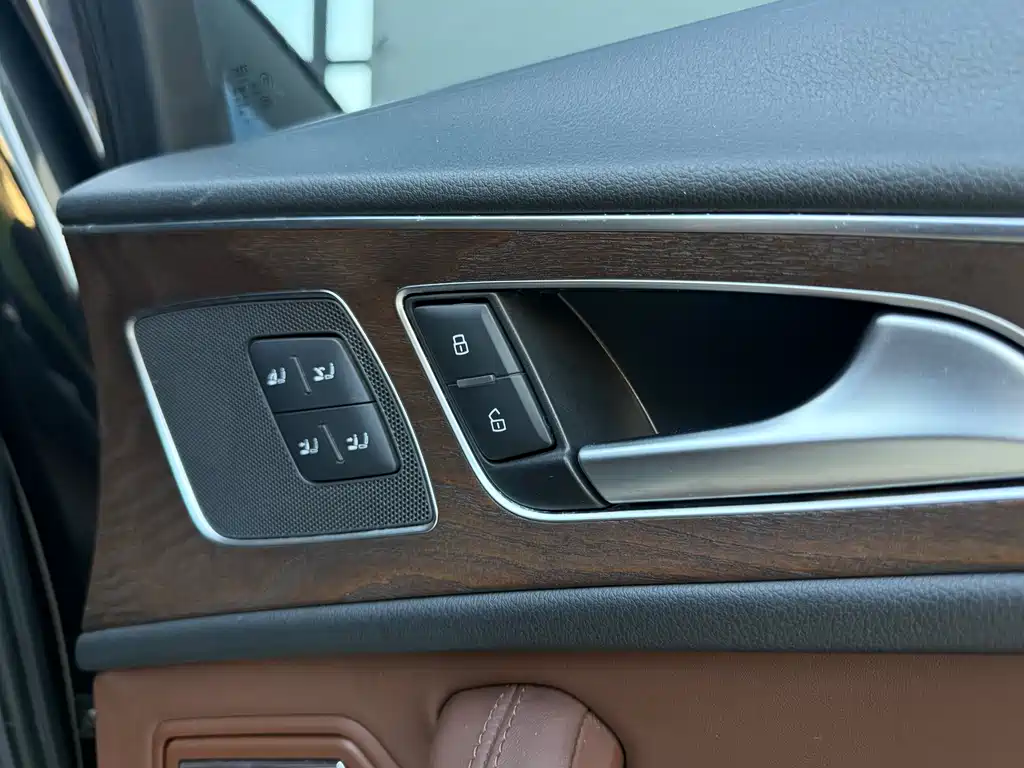Audi A6L 2016 — фото 31