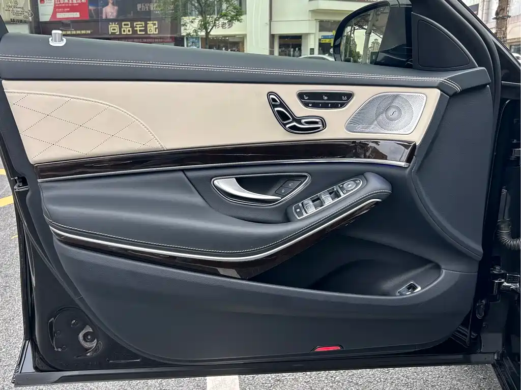 Mercedes-Benz Maybach S-Class 2018 — фото 19
