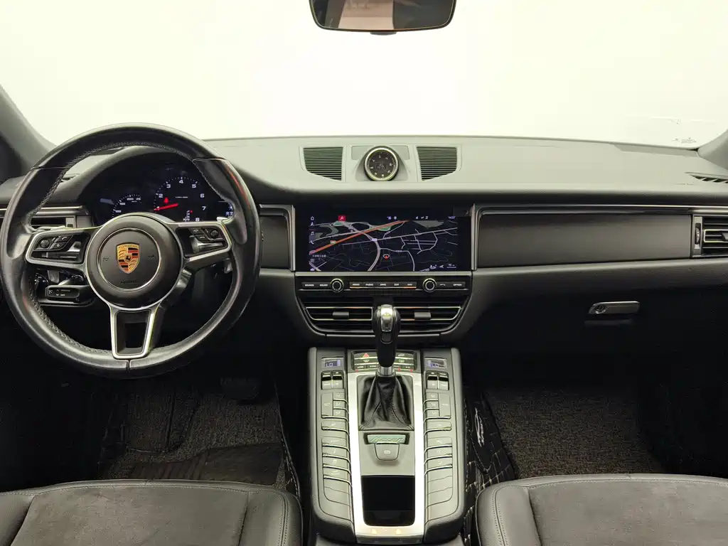 Porsche Macan 2019 — фото 9