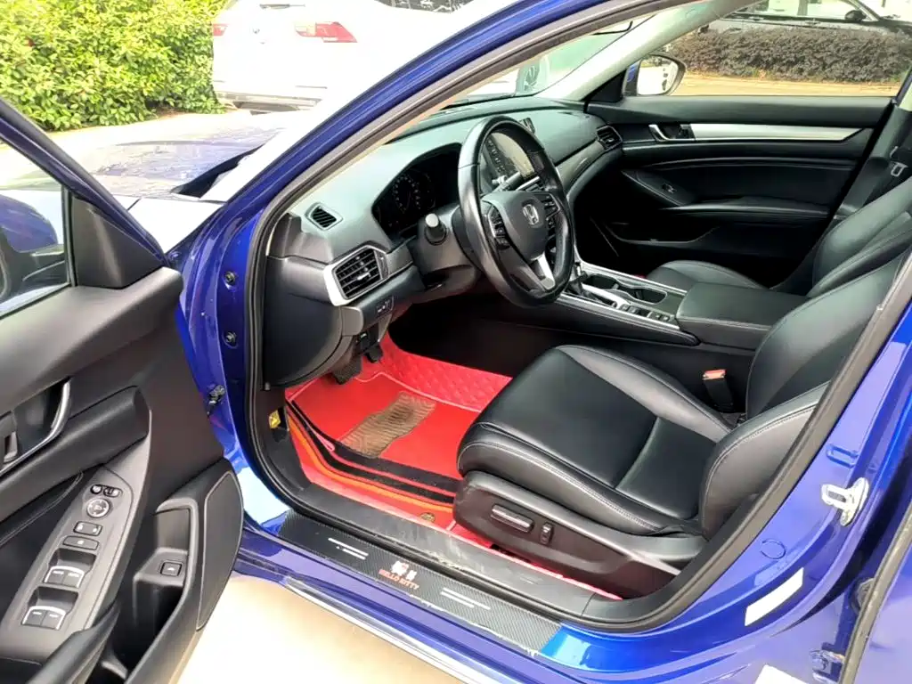 Honda Accord 2020 — фото 16