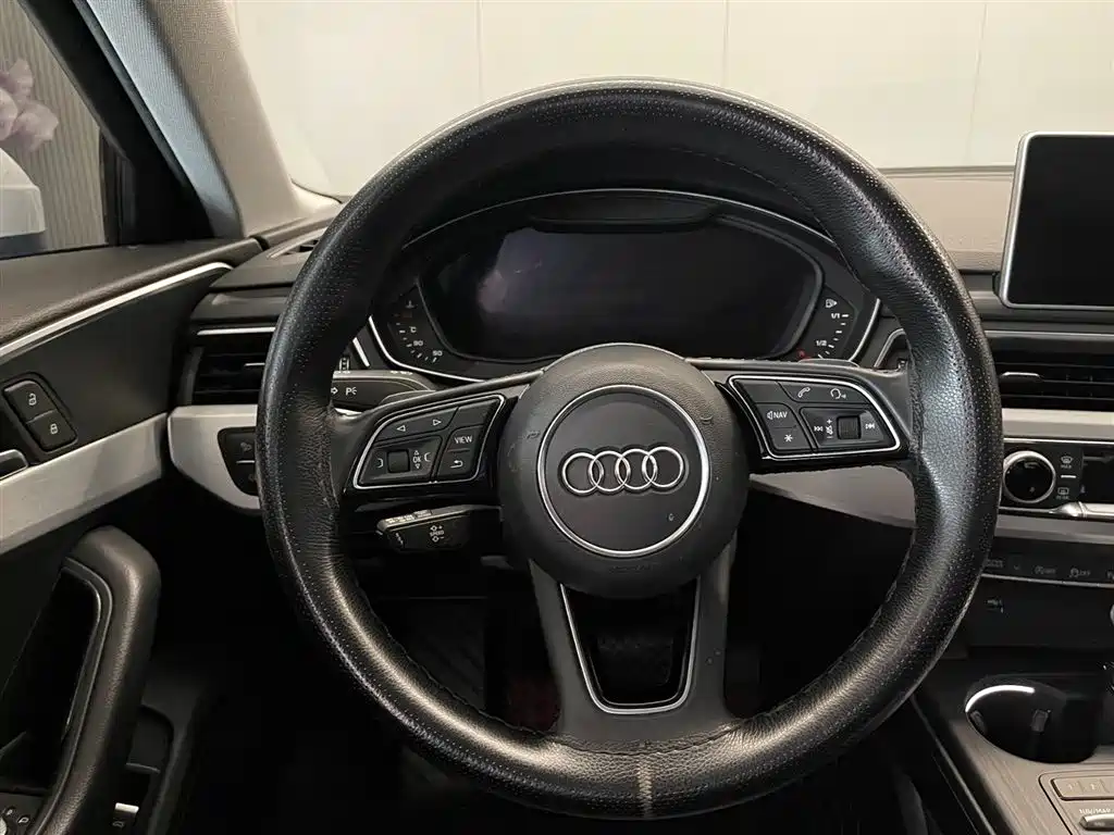 Audi A4L 2020 — фото 15