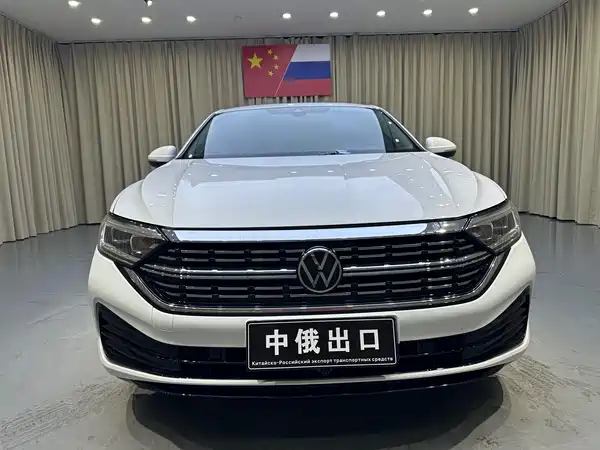 Volkswagen Sagitar 2022