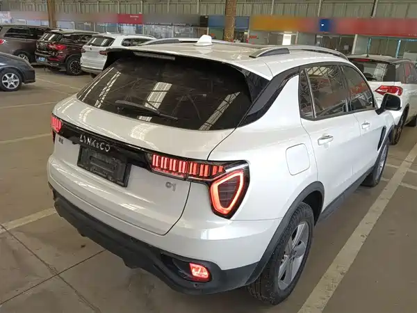 Lynk & Co 01 2019
