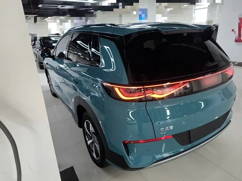 BYD Sealion 05 EV 2025 — фото 5