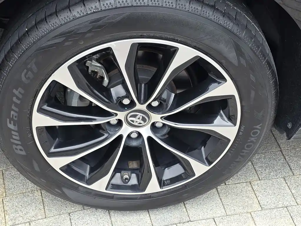 Toyota Avalon 2022 — фото 4