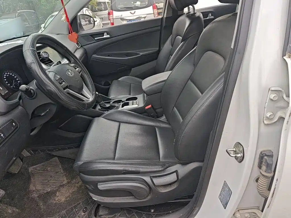Hyundai Tucson 2016 — фото 15
