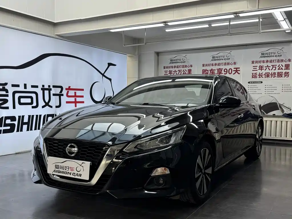 Nissan Teana 2022 — фото 1