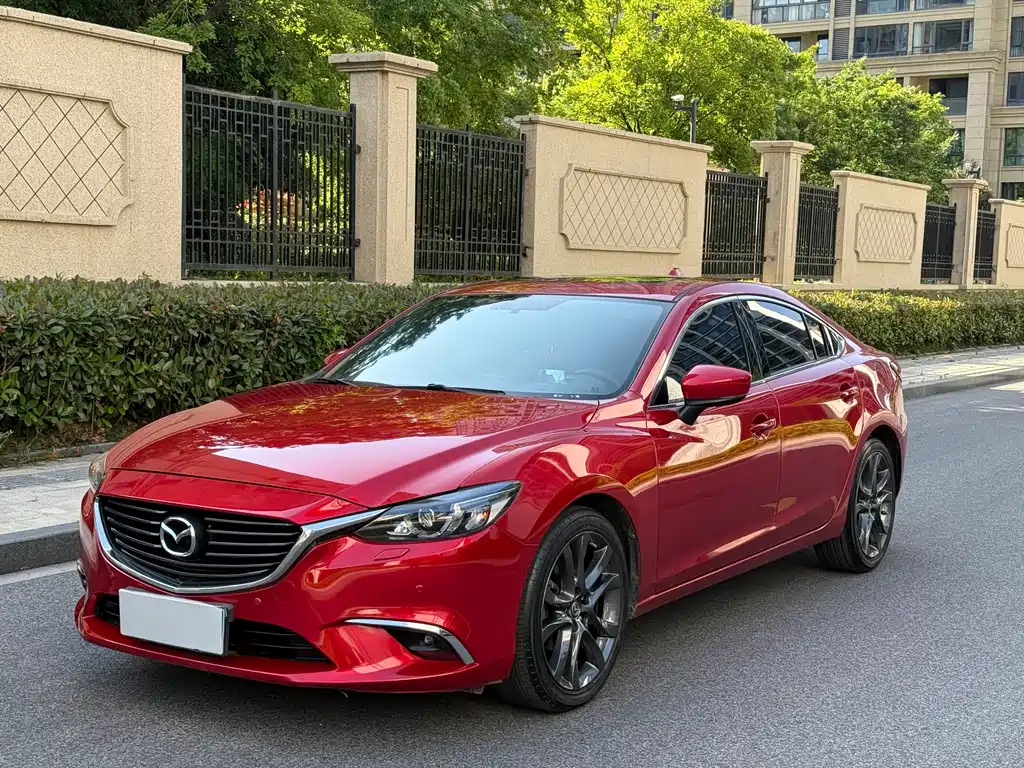 Mazda Atenza 2018 — фото 1
