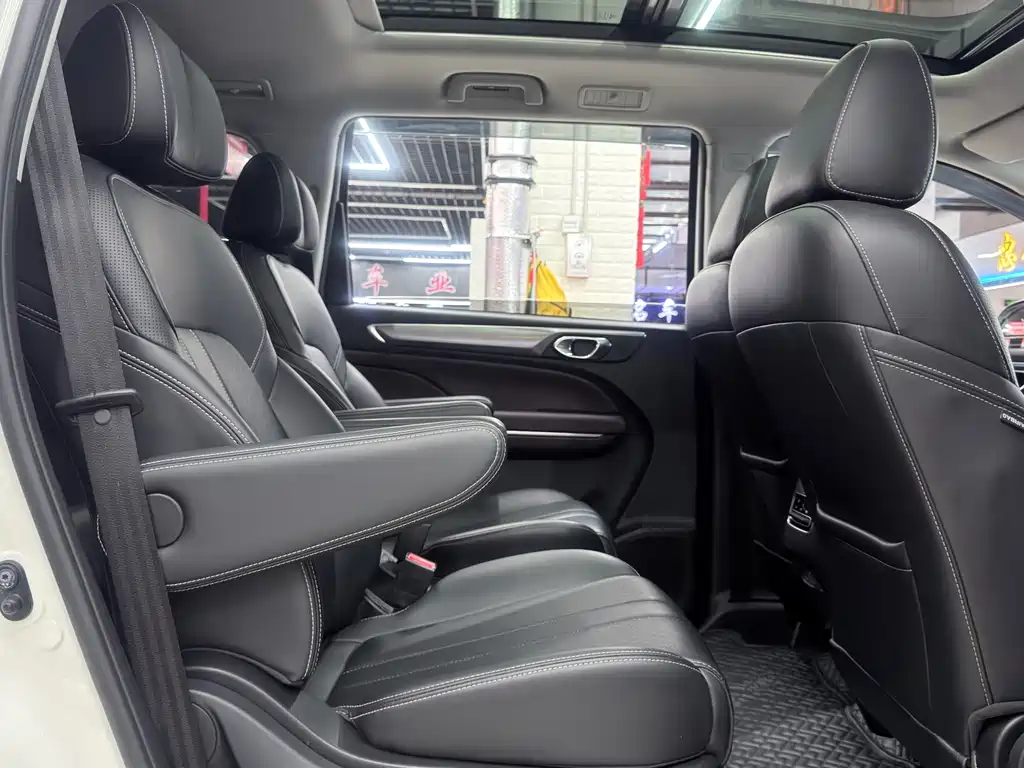 GAC Trumpchi M6 2022 — фото 23