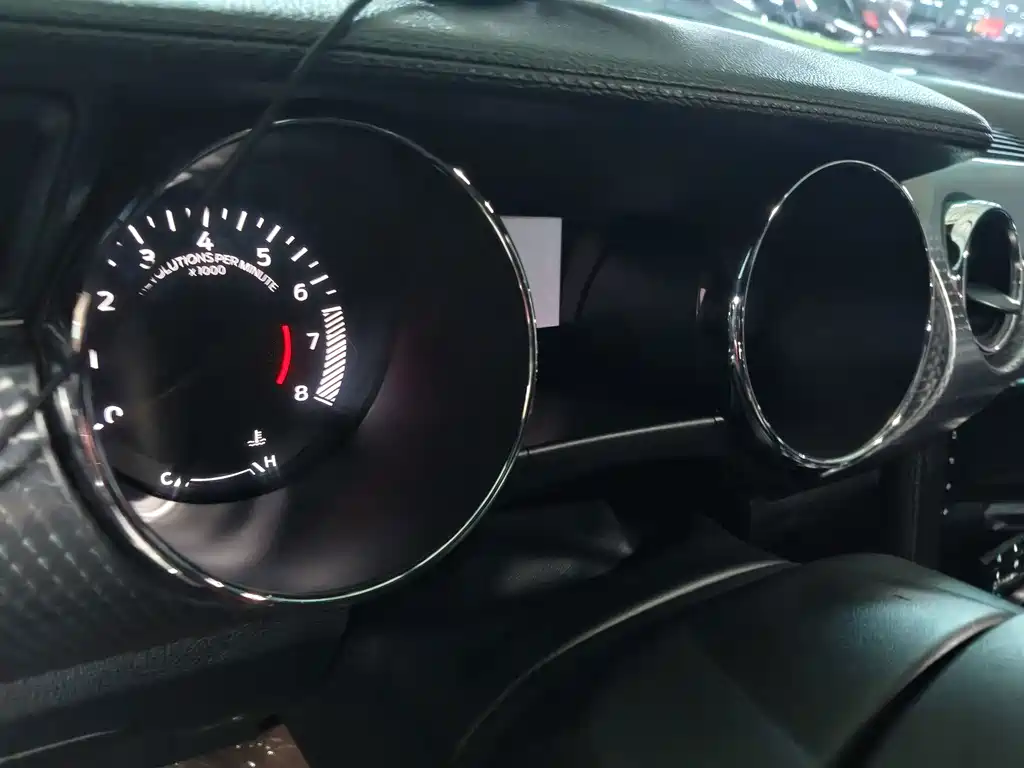 Ford Mustang 2016 — фото 15