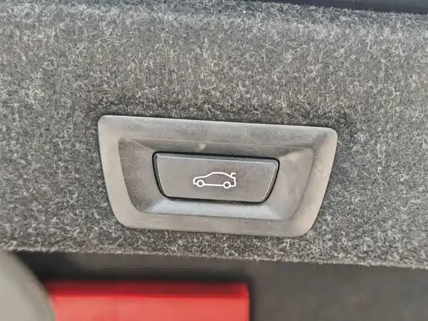BMW i5 2024