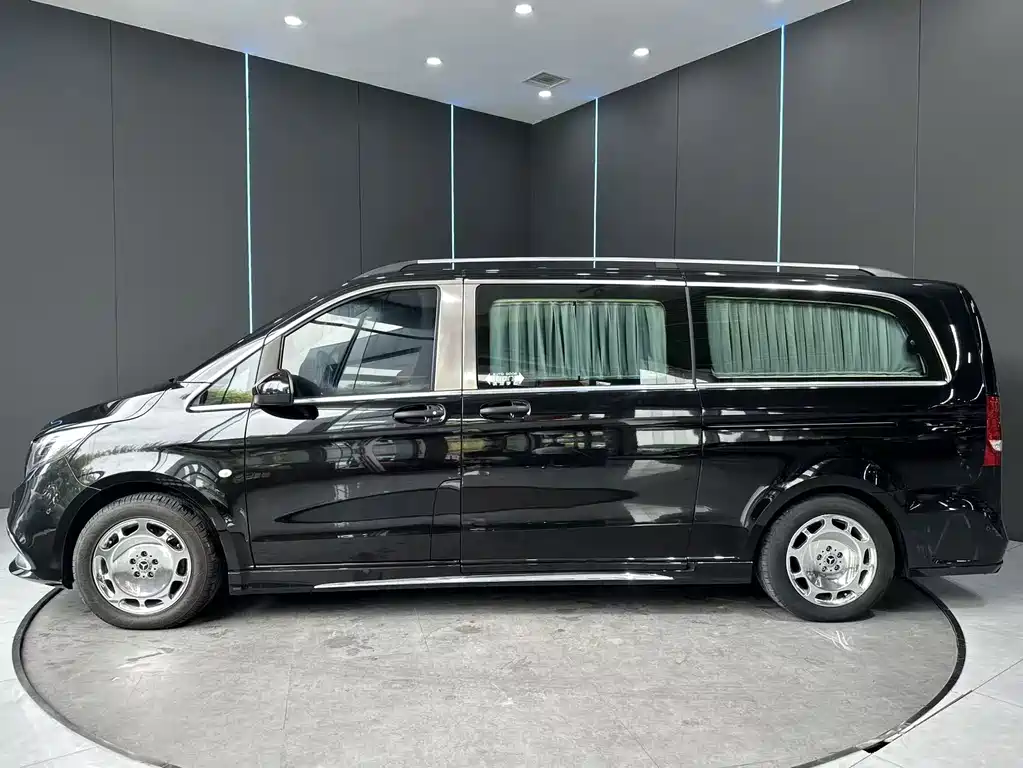 Mercedes-Benz Vito 2022 — фото 4