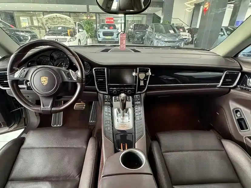 Porsche Panamera 2014 — фото 9