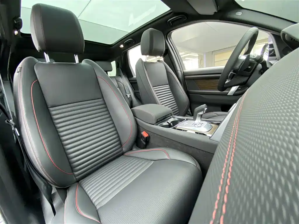 Land Rover Discovery Sport 2021 — фото 10