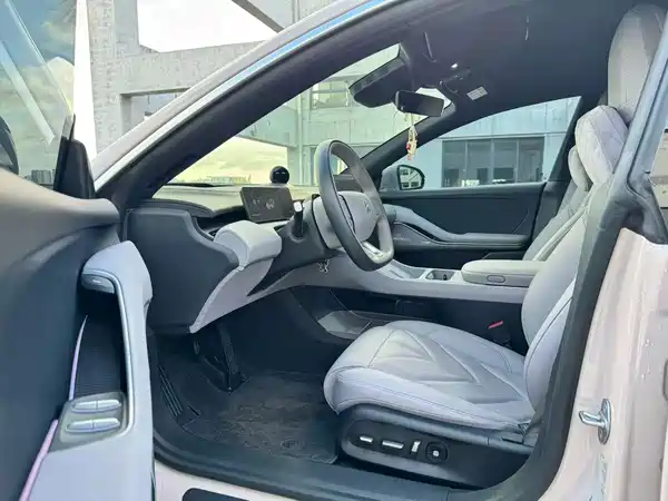 NIO ET5T 2025