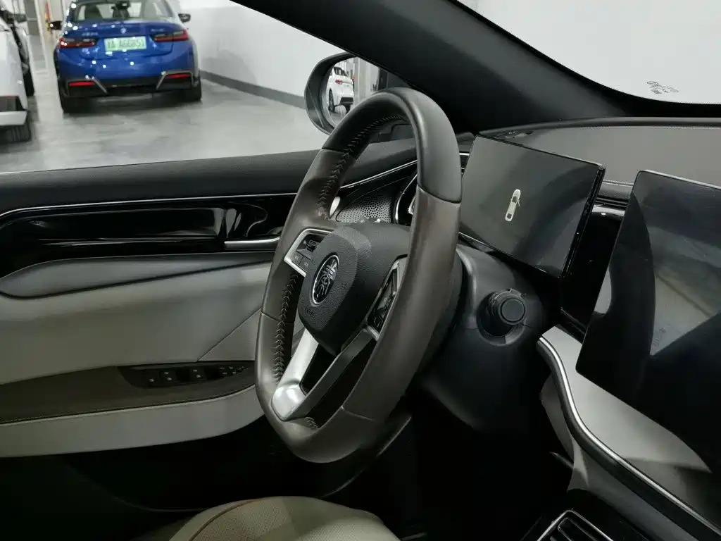 BYD Qin PLUS 2023 — фото 22