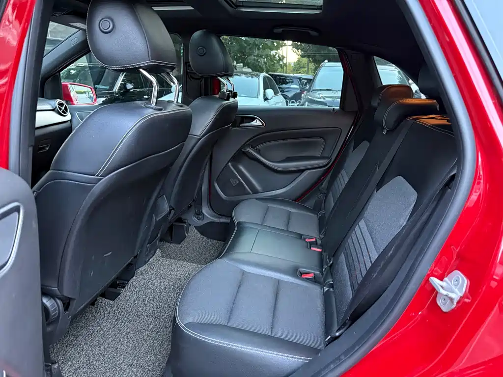 Mercedes-Benz B-Class 2015 — фото 12