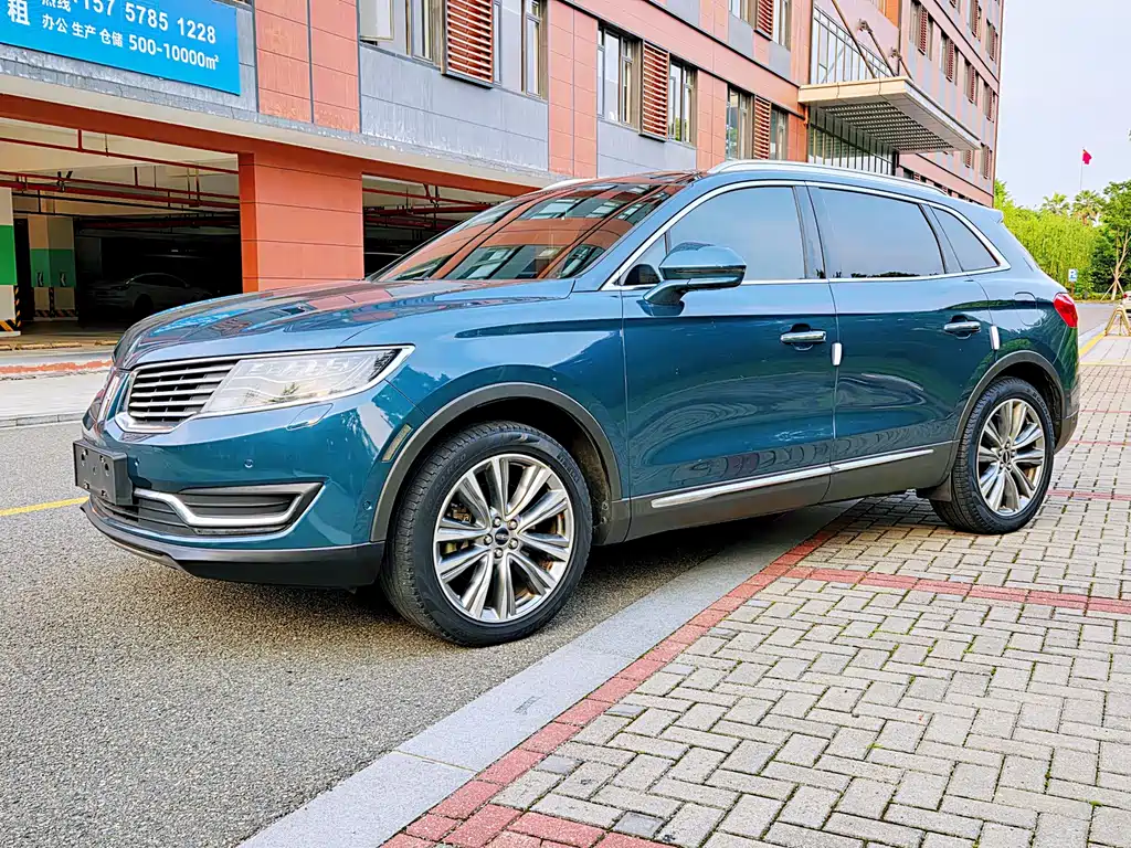 Lincoln MKX 2018 — фото 2