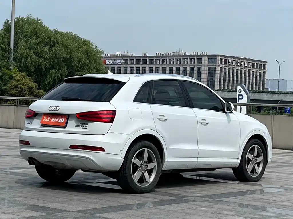 Audi Q3 2016 — фото 4