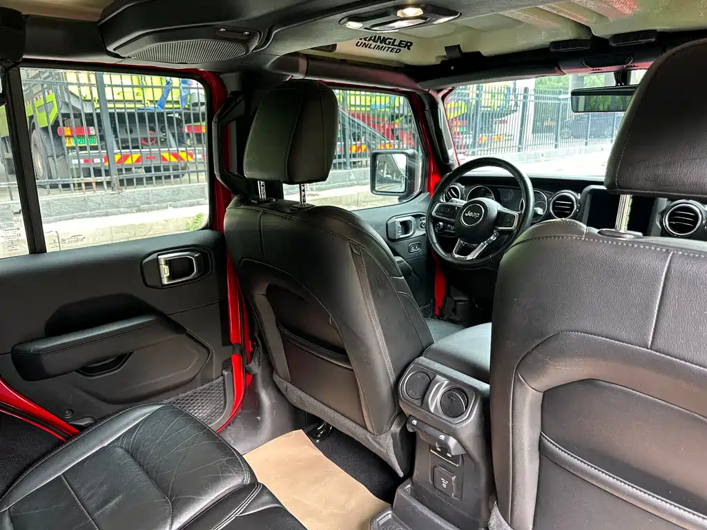Jeep Wrangler 2022 — фото 15