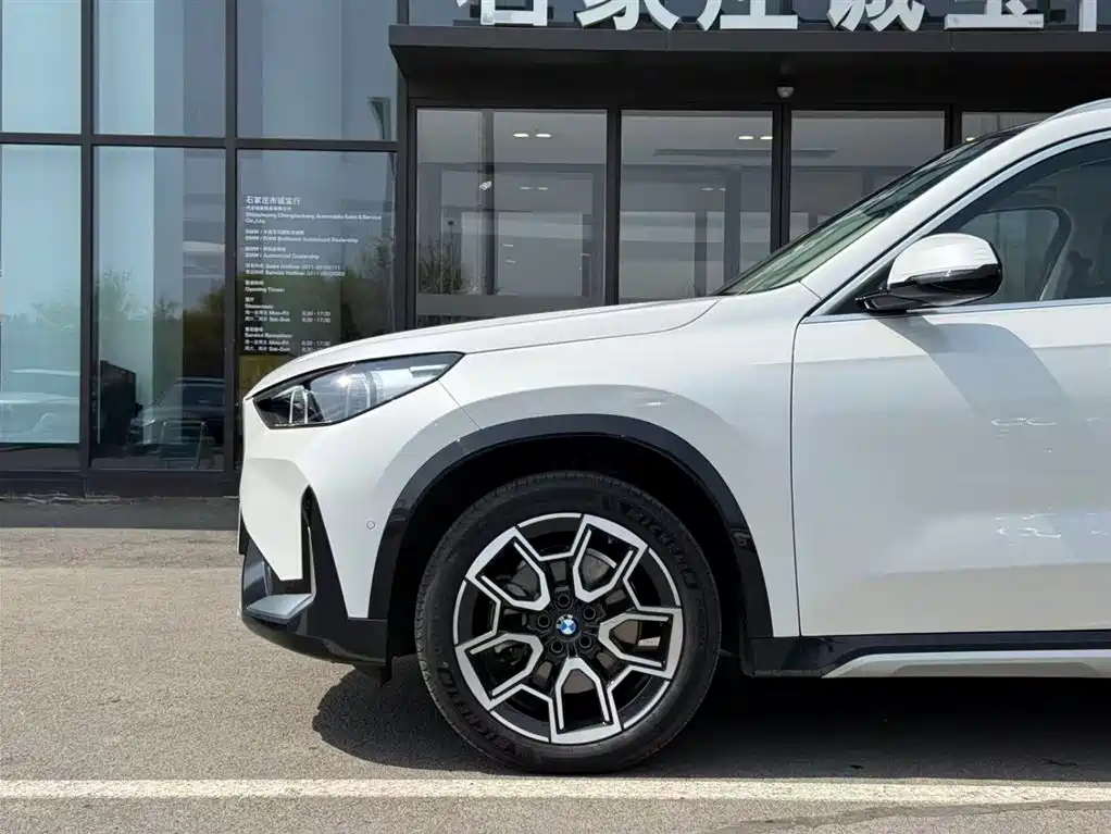BMW X1 2025 — фото 3