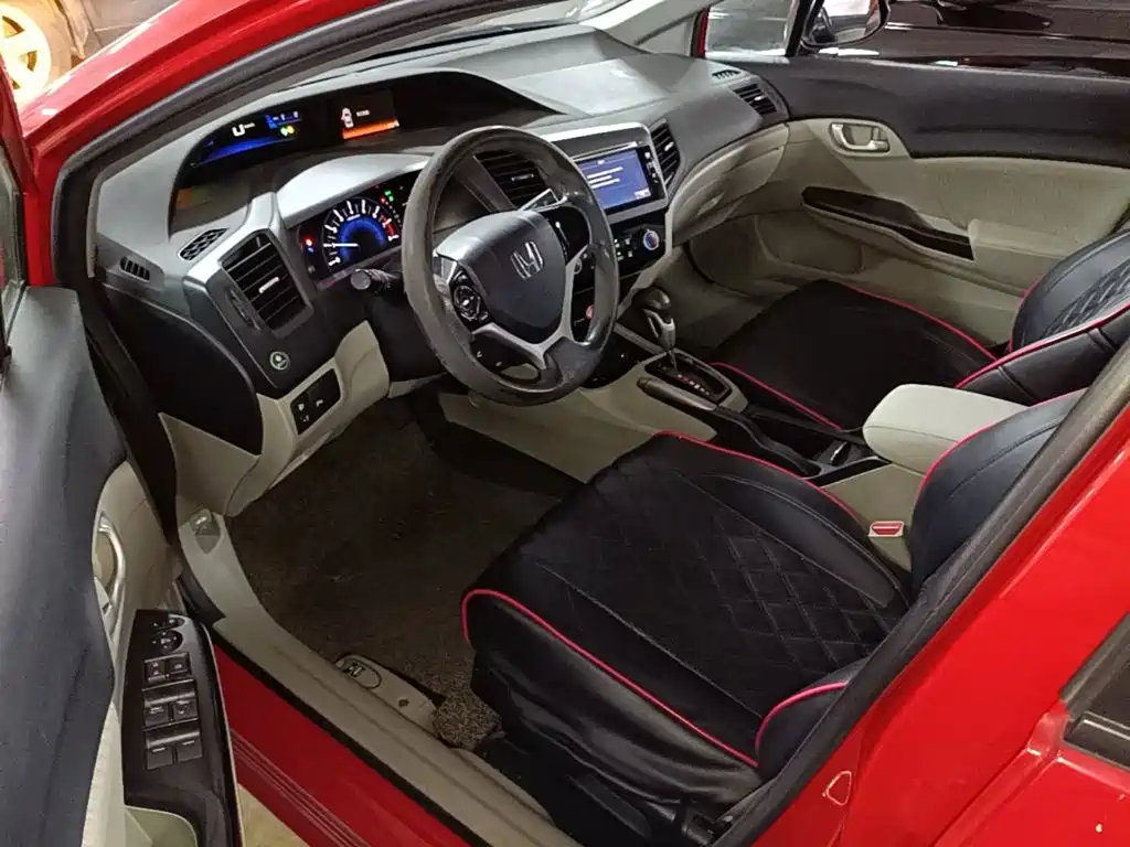 Honda Civic 2014 — фото 12