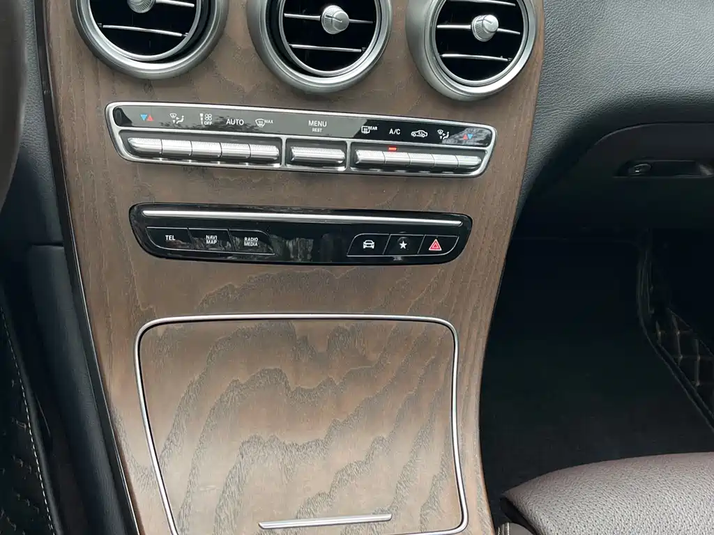 Mercedes-Benz GLC 2023 — фото 13