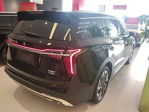 Hongqi HS7 PHEV 2024