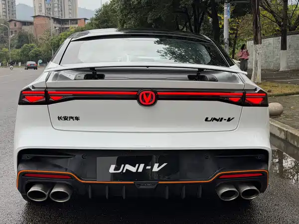 Changan UNI-V 2025