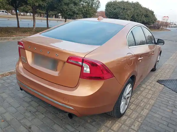 Volvo S60 2015