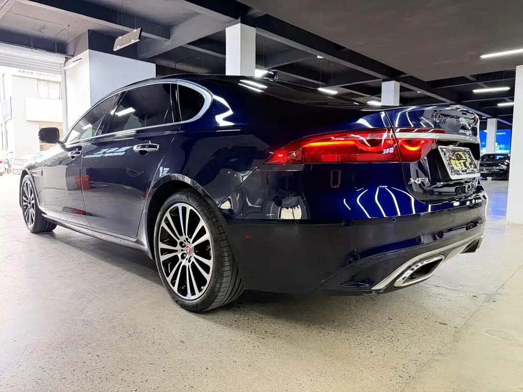 Jaguar XFL 2022 — фото 11