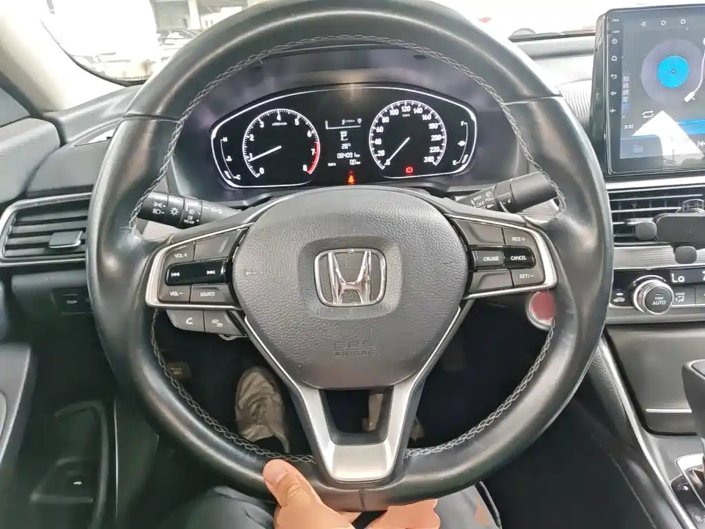 Honda Accord 2020 — фото 11