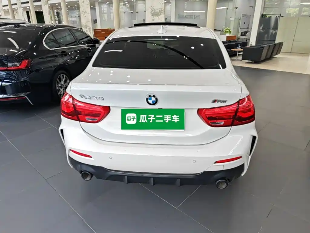 BMW 1 Series 2021