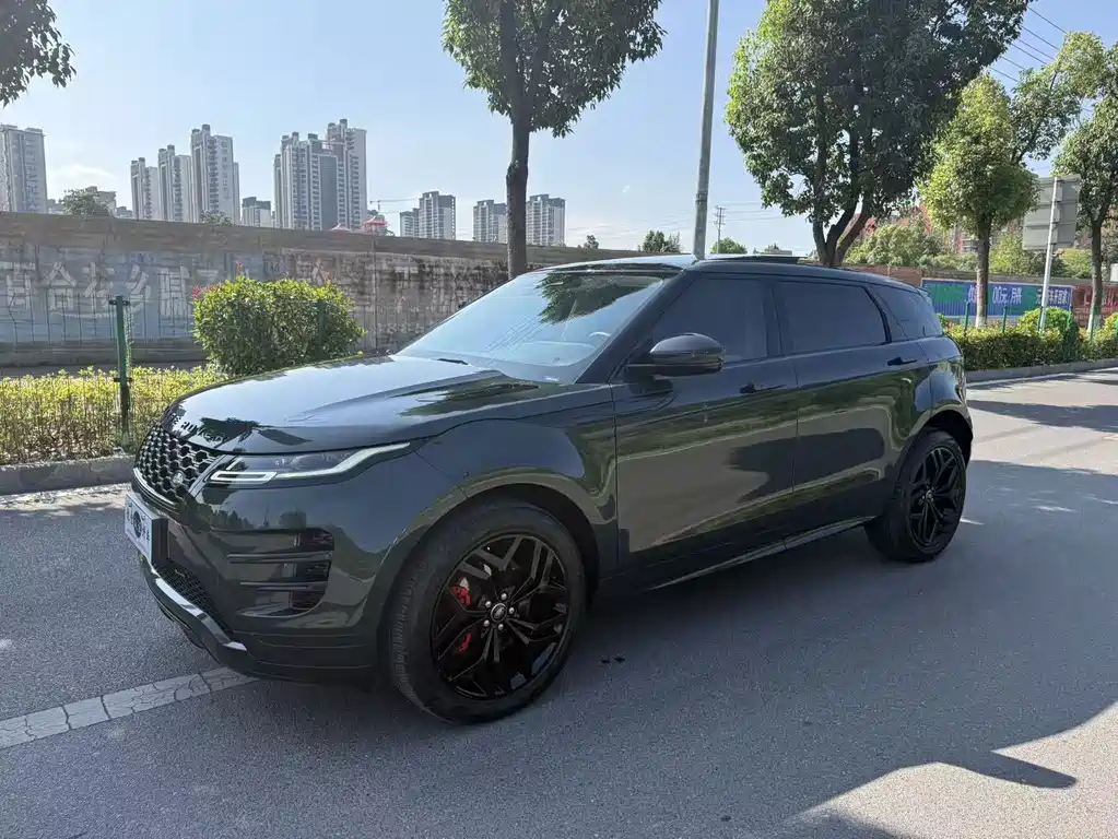 Land Rover Range Rover Evoque 2023 — фото 1