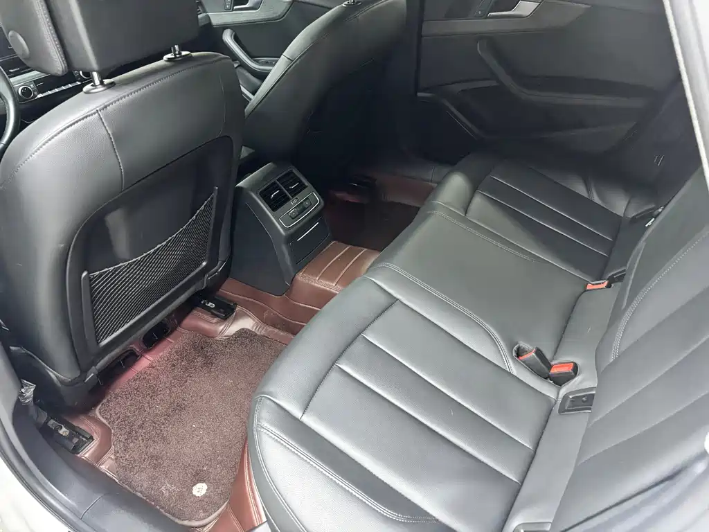 Audi A4L 2022