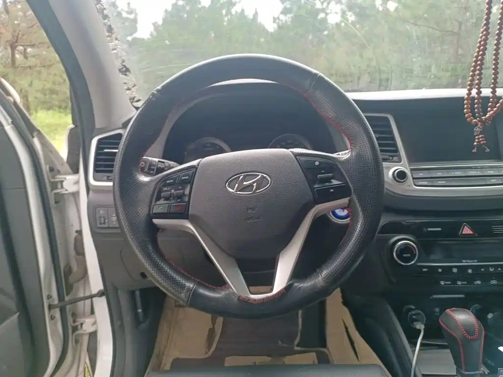 Hyundai Tucson 2016 — фото 11