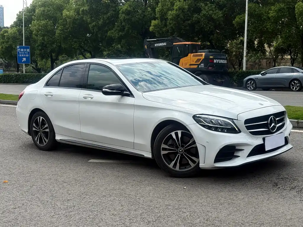 Mercedes-Benz C-Class 2020 — фото 3