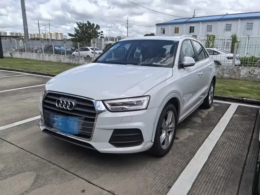 Audi Q3 2017 — фото 1