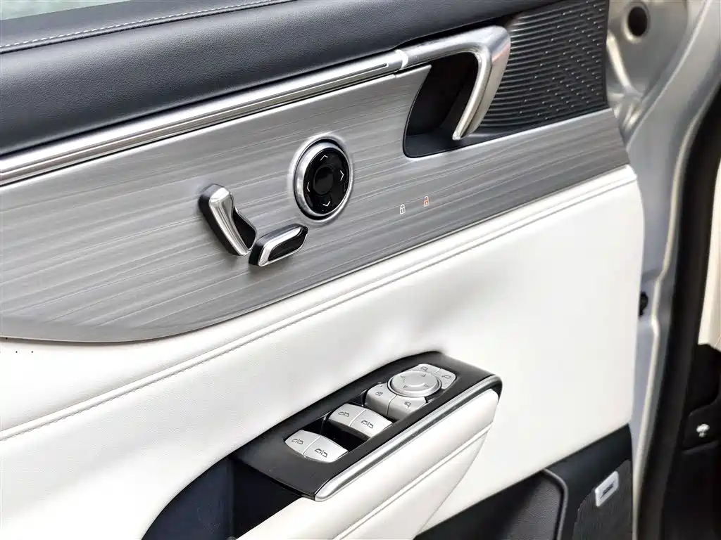 Buick GL8 Hybrid 2025 — фото 22