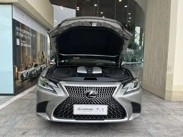 Lexus LS 2018